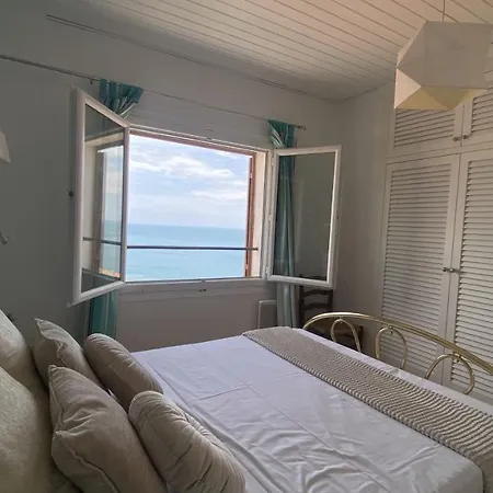 7528 Apartament In דירה